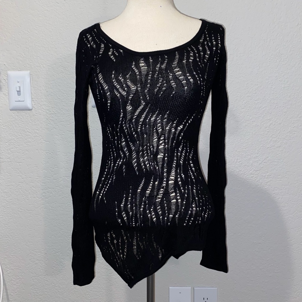 Knit long sleeve top